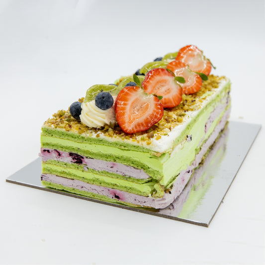 Pistachio & Blueberry Cake